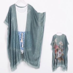 NWT BOHO FLORAL KIMONO DUSTER WRAP